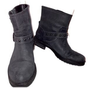 NINE WEST Buckle Leather Ankle Bootie